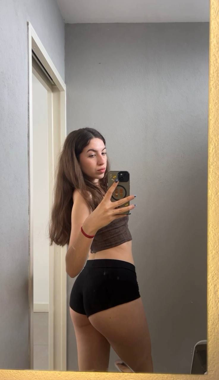 Amber in her underwear in Surat