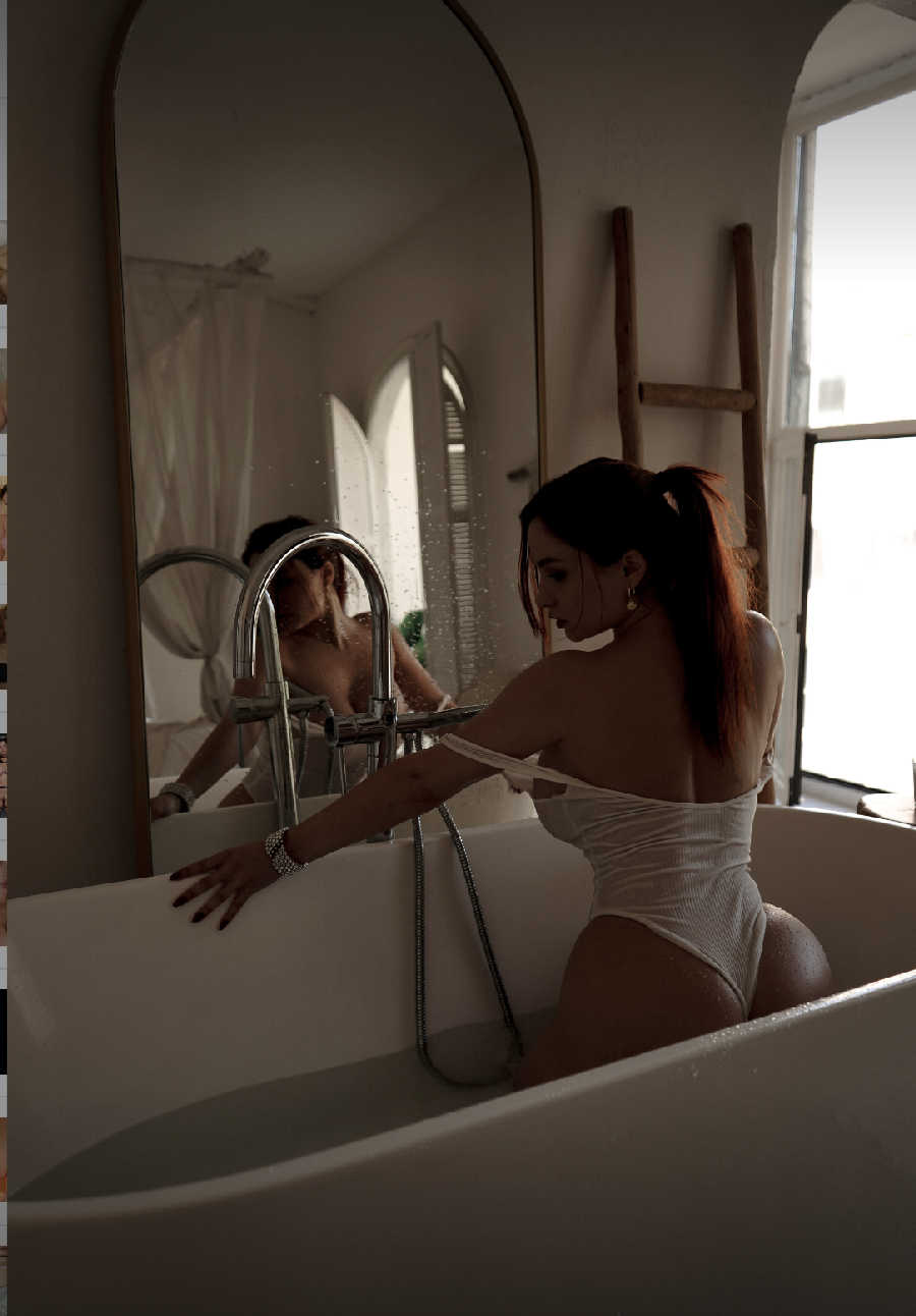 A playful frame from Miranda Faith nude — online in Surat