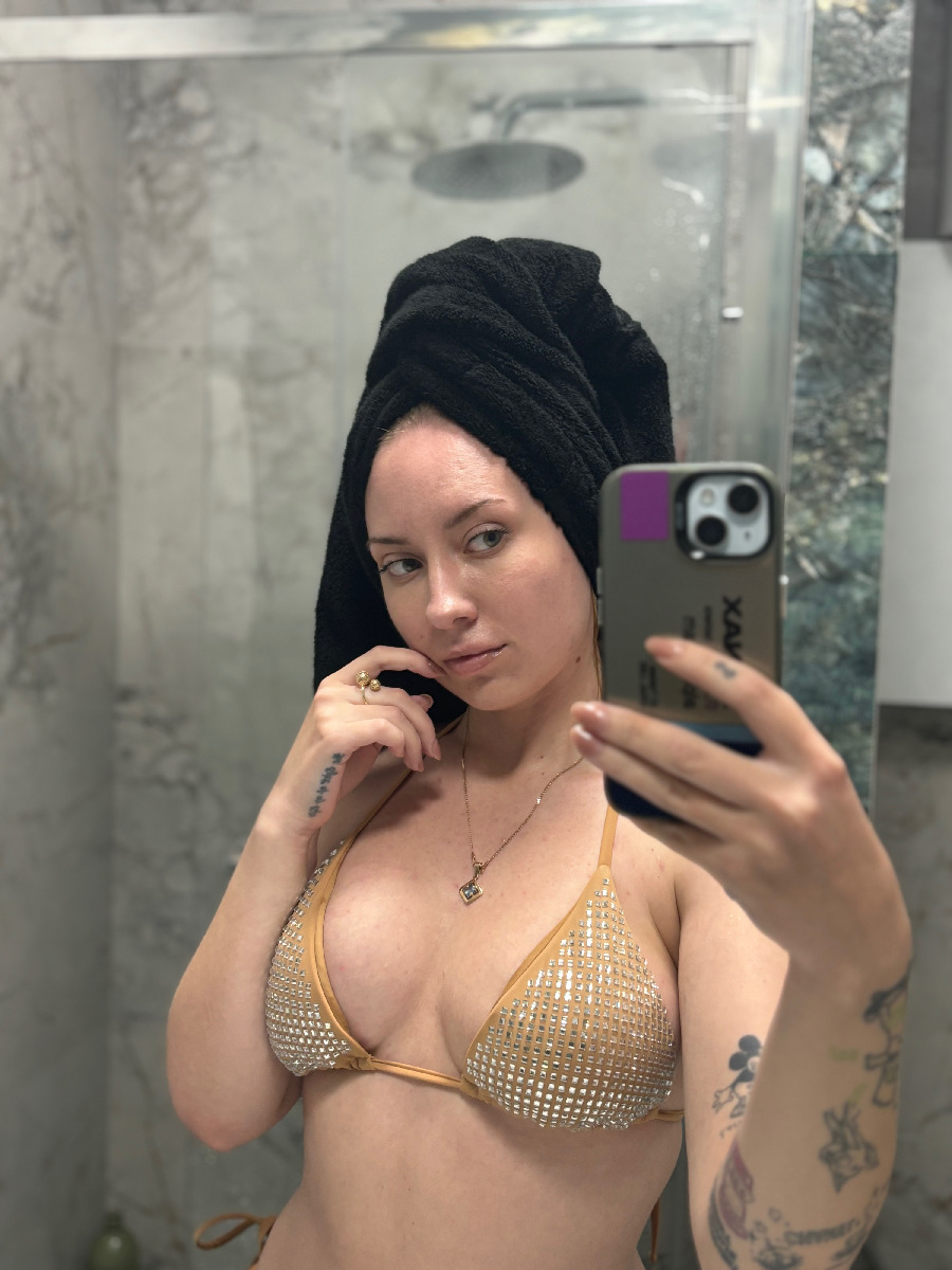 Nude girl KateV in Surat