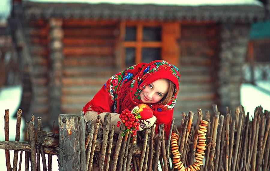 Sexy girl Women in Slavic costumes in Surat